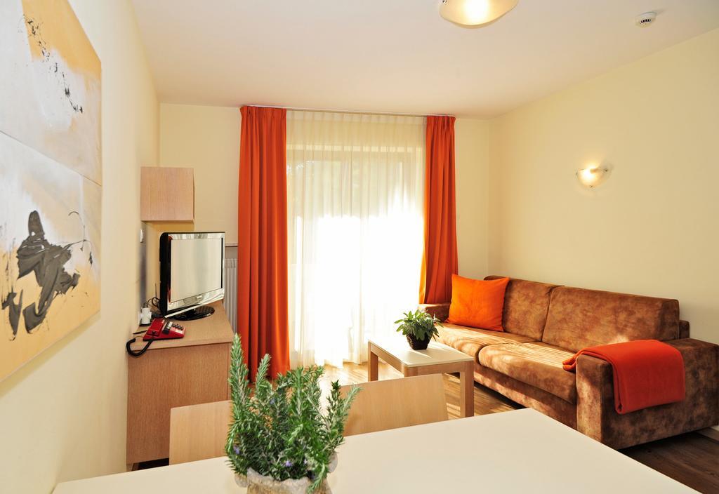 Residence Mignon Рифиано Екстериор снимка